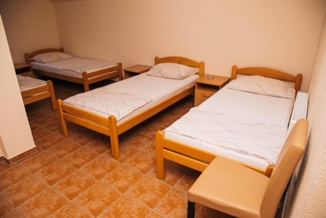 Bed and Breakfast Jezero Laminci Bosanska Gradiska Esterno foto