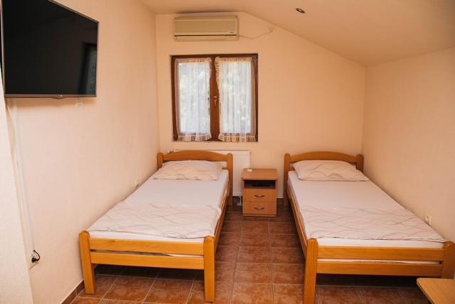 Bed and Breakfast Jezero Laminci Bosanska Gradiska Esterno foto
