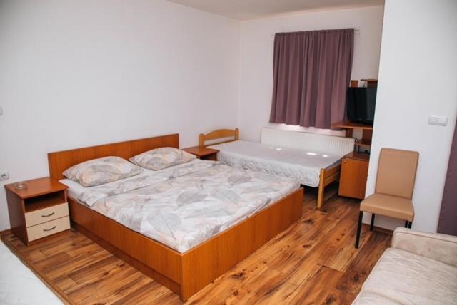 Bed and Breakfast Jezero Laminci Bosanska Gradiska Esterno foto
