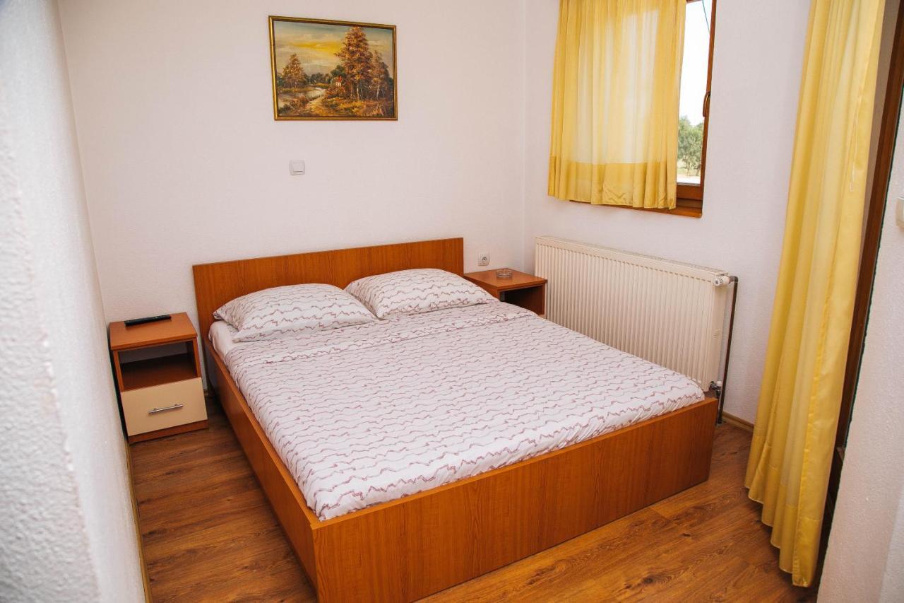Bed and Breakfast Jezero Laminci Bosanska Gradiska Esterno foto